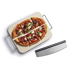 KitchenCraft World of Flavours rektangulär keramisk pizzasten och gungande pizza