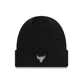 New Era Bulls Metallic Badge Cuff Beanie