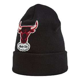 Mitchell & Ness Bulls Chenille Logo Cuff Knit