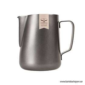 Espresso Gear Pitcher Black Non Stick Pitcher för att skumma mjölk till cappucci