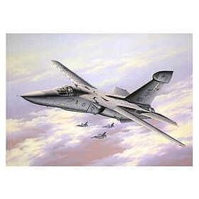 Revell 1:72 EF-111A Raven