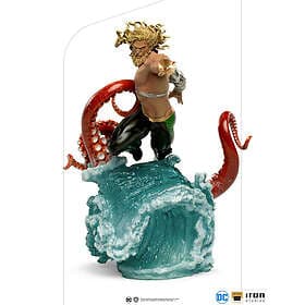 Iron Studios Deluxe Aquaman Art Scale Statue (1/10) (dccdcg43521-10)
