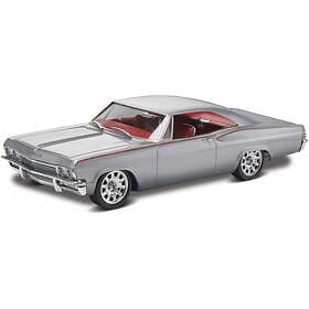 Revell 1/25 Chevy Impala 1965