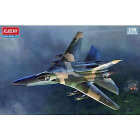 Academy 1/48 USAF F-111A Aardvark - Vietnam War