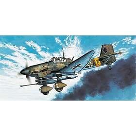Academy 1/72 Ju87 G-1 Stuka Tank Buster