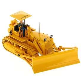 CAT DIECAST MASTERS 1/50 Bull D7C Vintage