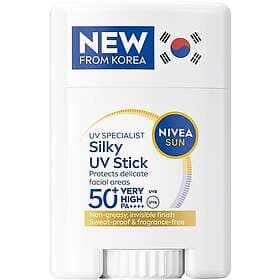 Nivea SUN UV Face Specialist Silky UV Stick SPF50+ 15 g