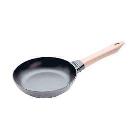 Staub Fry Pan Wooden Handle 20cm