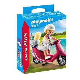 Playmobil specialPLUS 9084 Beachgoer with Scooter