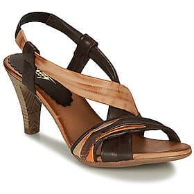 Betty London Pouloi (Women's)