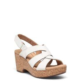 Clarks Giselle Beach (Women's)