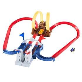 Hot Wheels Mario Kart Bowsers Castle Chaos Track Set (GNM22)