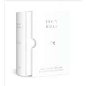 Collins UK: HOLY BIBLE: King James Version (KJV) White Presentation Edition