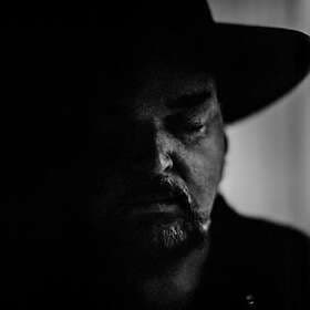 Alain Johannes Hum LP